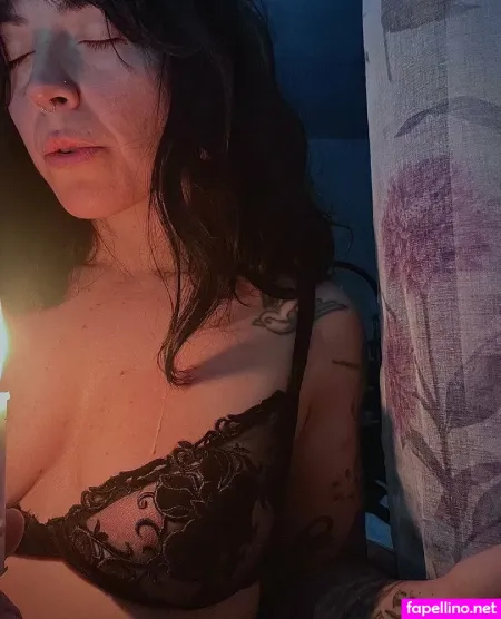 Melanconia Moon OnlyFans Thumbnail #OckyDM7ZYc