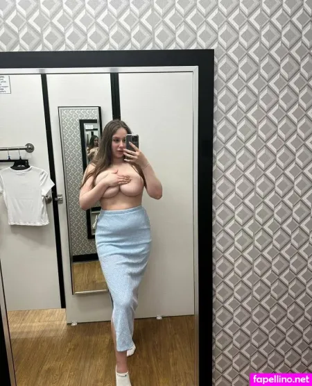 Melania Xo OnlyFans Thumbnail #NrYt2YDgBd