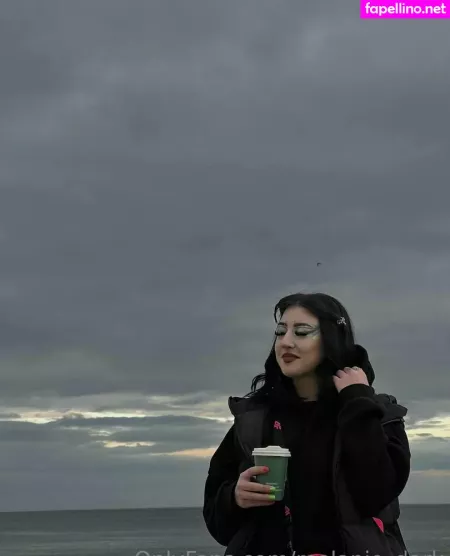 Melanie Dark OnlyFans Thumbnail #GmrJ1hKQCr