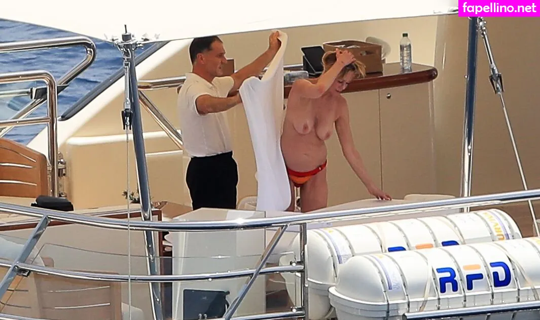 MelanieGriffith Nude Leaked OnlyFans Photo #QRzvROSBXv