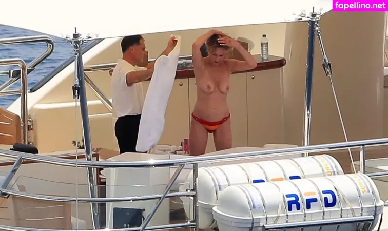 Melanie Griffith OnlyFans Thumbnail #RN8waR8F9l