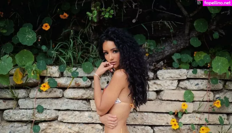 Melanie Iglesias OnlyFans Thumbnail #mgdPp1FFdY