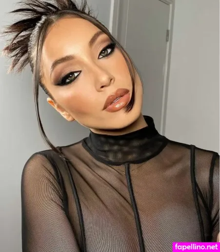 Melanie Jarnson OnlyFans Thumbnail #MScVAXHy8E