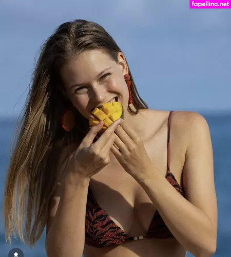 Melanie Kroll OnlyFans Thumbnail #6NFTOJ3bJL