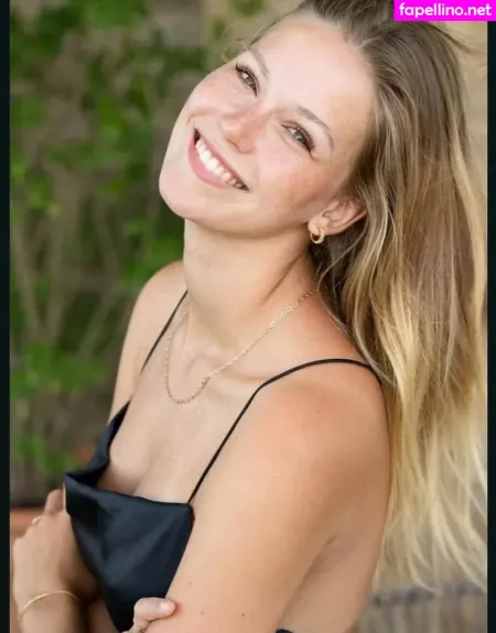 Melanie Kroll OnlyFans Thumbnail #nYiBzFSepA