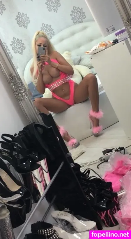 Melanie Lexxx OnlyFans Thumbnail #O7O9ifa44q