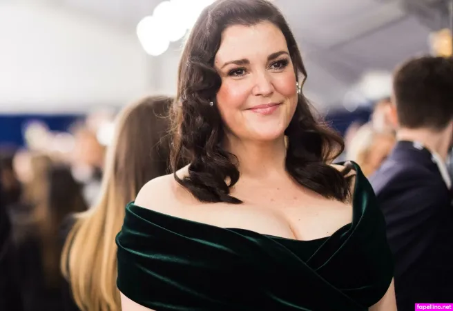 Melanie Lynskey OnlyFans Thumbnail #g8b8KtEUeY