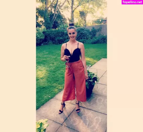 Melanie M OnlyFans Thumbnail #YMDySJxp0U