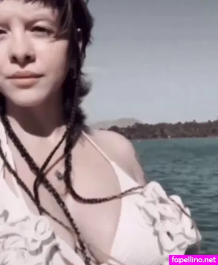 Melanie Martinez OnlyFans Thumbnail #e1QGAG9Lra