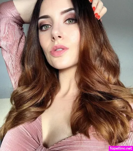 Melanie Murphy OnlyFans Thumbnail #RveGO4KPTH