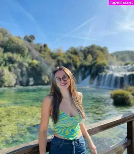 Melanie Pietrzak OnlyFans Thumbnail #4s4KbfRyqP