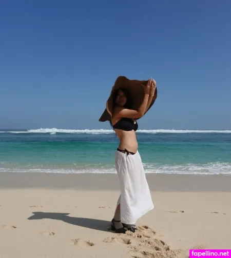 Melanie Wee OnlyFans Thumbnail #1pJvZFSKqB