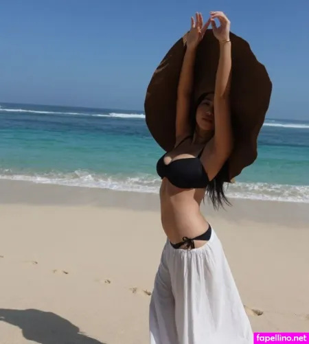 Melanie Wee OnlyFans Thumbnail #RzapVxa7ez