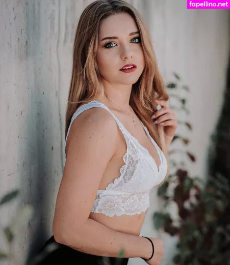 Melaniehfl OnlyFans Thumbnail #P4HFMI8NZq