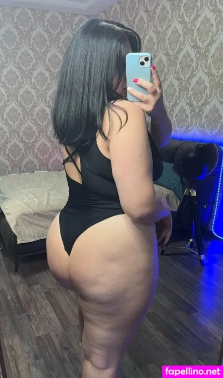 Melaniemarlowe OnlyFans Thumbnail #qEq42bPmyc