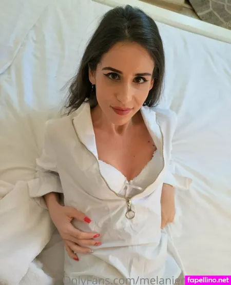 Melanieroseheart OnlyFans Thumbnail #7hmBYFNdJu