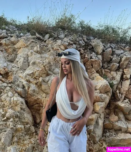 Melaniethrr OnlyFans Thumbnail #tb8lhmhRvK