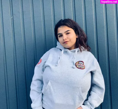 Melannia OnlyFans Thumbnail #GwUomUebzb