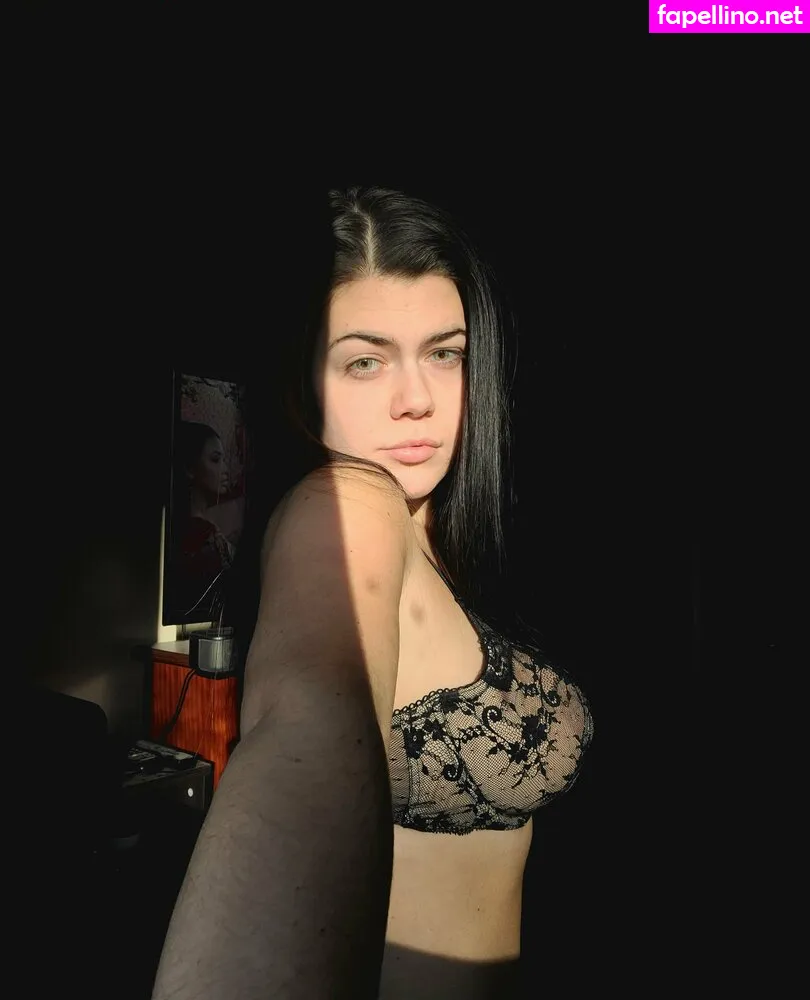 four_ring_frenzy, melaudigirl Nude Leaked OnlyFans Photo #2jzPvdZShV