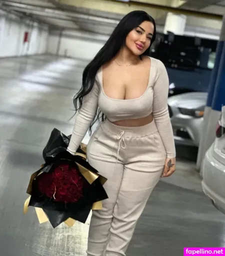 Melek Azad OnlyFans Thumbnail #7hKuxOpZWq