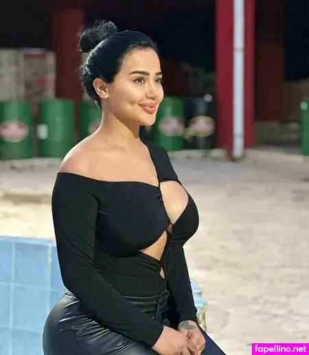 Melek Azad OnlyFans Thumbnail #sO73mFMD3V