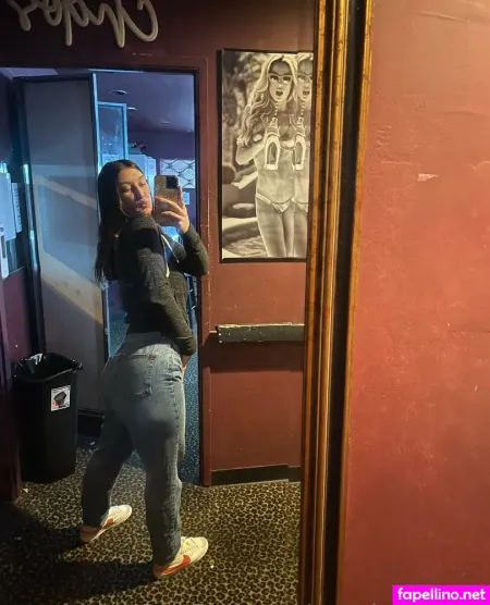 Melimclarenfree OnlyFans Thumbnail #cXvnNu2jET