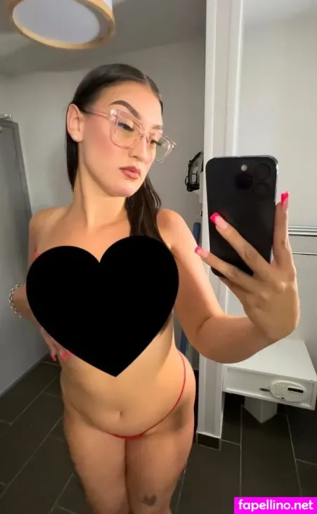 Melimclarenfree OnlyFans Thumbnail #eomDRQFVY0