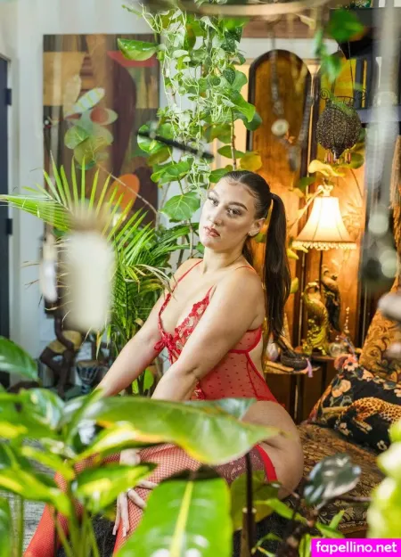 Melimclarenfree OnlyFans Thumbnail #wEl9cCF4WO