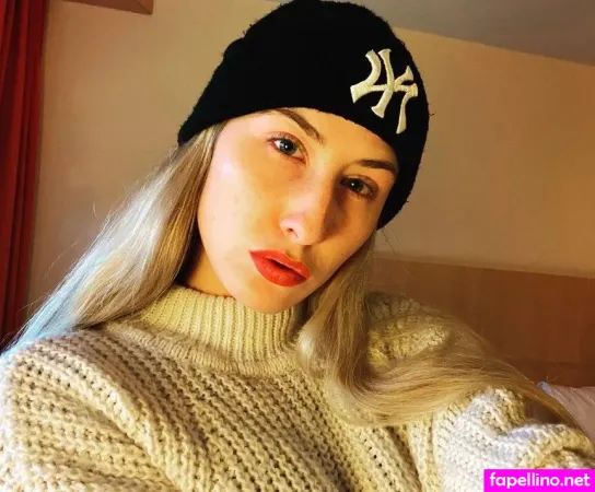 Melina Aw OnlyFans Thumbnail #CB9vtkinyy