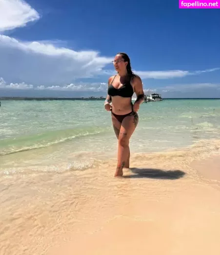 Melina Azzizi OnlyFans Thumbnail #JQd5u97Xa0