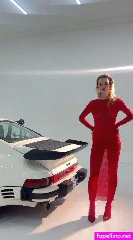Melina Menzel OnlyFans Thumbnail #HeeN550R8S