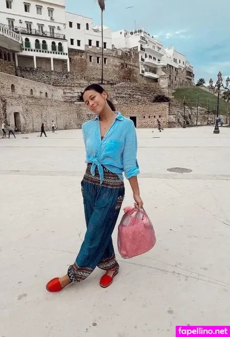 Melina Robotis OnlyFans Thumbnail #jYElO4zpLy