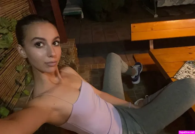 Melinamelly OnlyFans Thumbnail #N563wstNrk