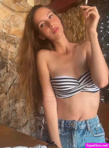 Melinamelly OnlyFans Thumbnail #xRbBY4KGgY
