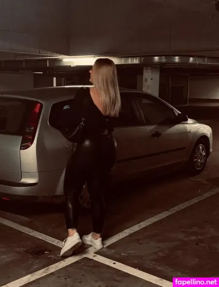 Melinaxx OnlyFans Thumbnail #5h1T6diVqi