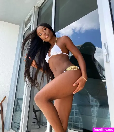 Melinda Melrose OnlyFans Thumbnail #q37yG6wbLi