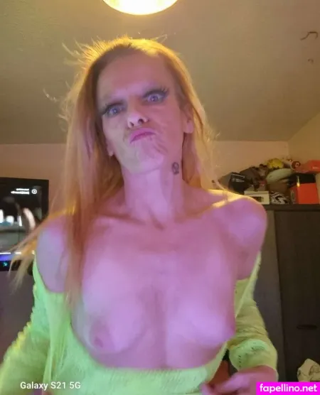 Melinda Noutch OnlyFans Thumbnail #5TNMMuq4nO