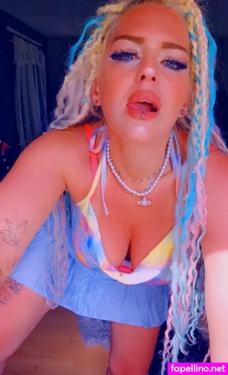 Melindaxlatin OnlyFans Thumbnail #l23cs4AyJP