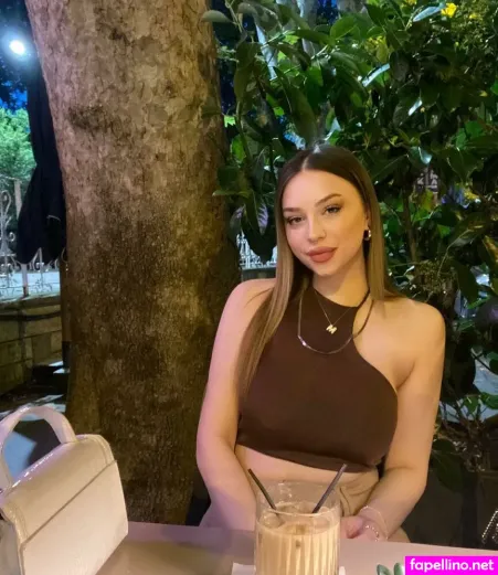 Melis Bekaroglu OnlyFans Thumbnail #4QD73SA20m