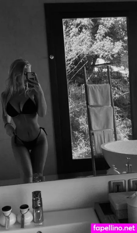 Melisande Mlnk OnlyFans Thumbnail #7210xUaxhc