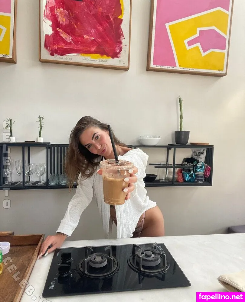 itzmel, melissa.around, mrs.tinkermel Nude Leaked OnlyFans Photo #TsPrgcqMf3