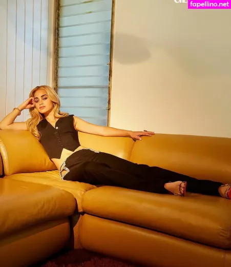 Melissa Barrera OnlyFans Thumbnail #l9hqnC7i6M