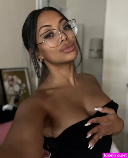 Melissa Calangi OnlyFans Thumbnail #lEuZRlQWbw