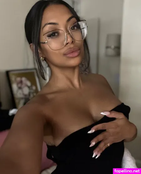 Melissa Calangi OnlyFans Thumbnail #zYMn5pX4ua