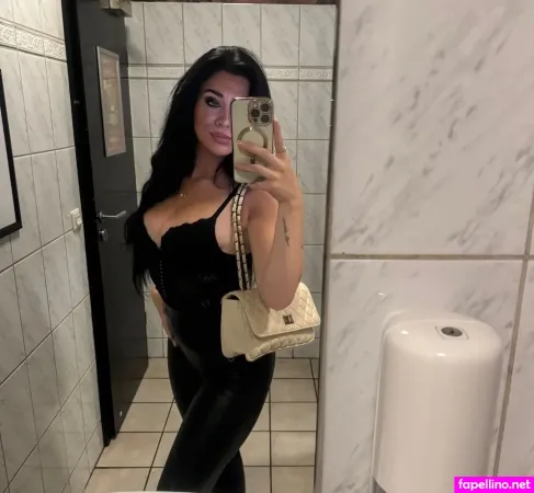 Melissa Charstensen OnlyFans Thumbnail #0m1Ph5mVXg
