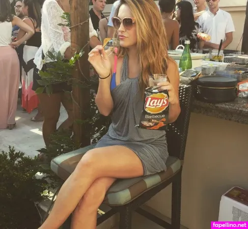 Melissa Claire Egan OnlyFans Thumbnail #NFro0OYsrr