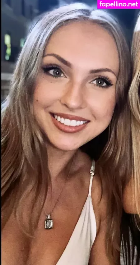 Melissa Danilov OnlyFans Thumbnail #NrCuCGnknN