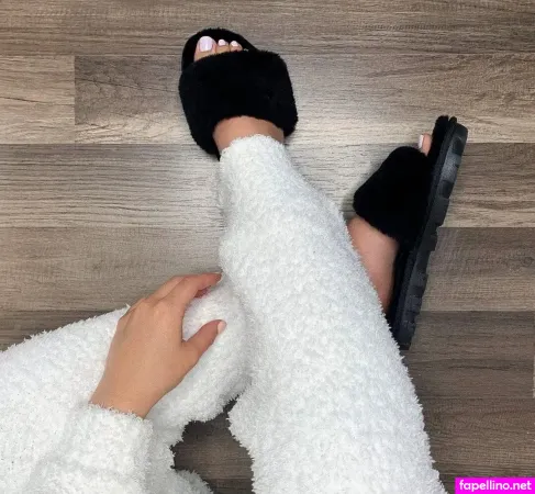 Melissa Estrella OnlyFans Thumbnail #2U94fXViB0