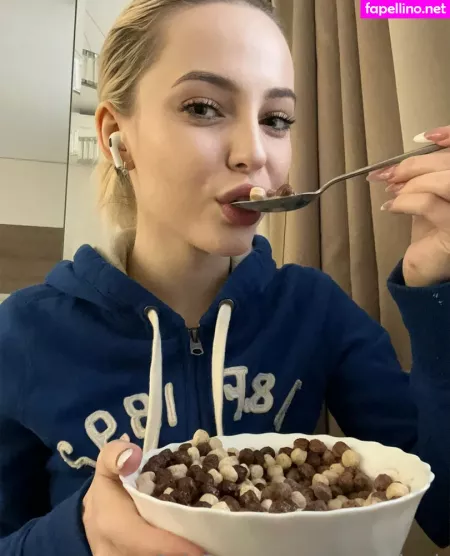 Melissa Mur OnlyFans Thumbnail #1a3ri3mgbB