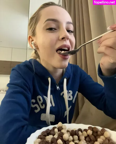 Melissa Mur OnlyFans Thumbnail #TmzEdSKJwe